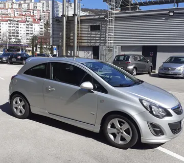 Prodajem Opel Corsu - cover