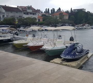ZATON RENT A BOAT - cover