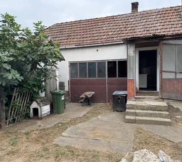 66. Borovo, Bulićeva 37, kuća 80 m2  na ok. 1207 m2 na prodaju - cover