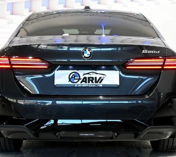 BMW serija 5: 520d AT -G 60-M PAK-RADAR-HEAD UP-HARMAN-KAMERA  - cover