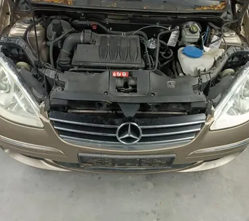 Mercedes A Klasa 2006 180cdi - cover