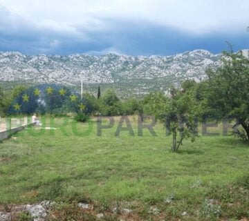 Starigrad-Paklenica, Zemljište na lijepom položaju - cover