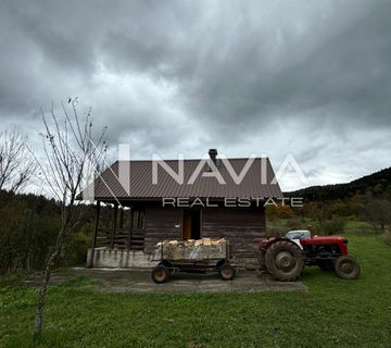 Dva objekta na prekrasnoj lokaciji u prirodi - cover