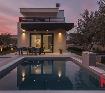Istra, Premantura, moderna vila sa bazenom i smart home sustavom #prodaja - cover