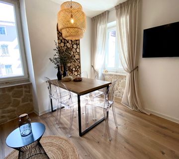 Istra, Rovinj, prekrasan renovirani stan 50m2 u centru grada - cover