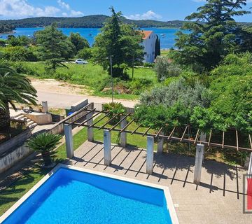 Istra, Medulin, elegantan trosobni apartman, pogled more, 200 m od plaže #prodaja - cover