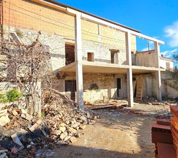 Istra, Kanfanar, kuća za odmor, započeta renovacija, #prodaja - cover