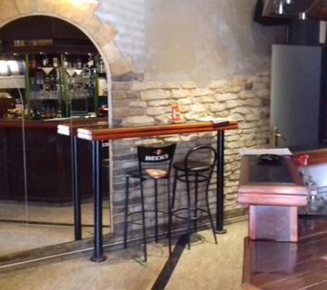 Pula, Veruda, poslovni prostor 42m2 sa 15m2 pripadajuće terase - cover