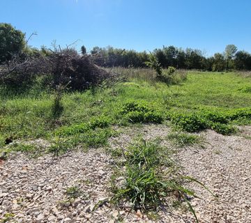 Istra, Loborika, građevinsko zemljište 892m2 pravilnog formata - cover