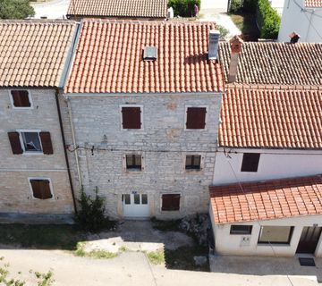 Istra, Kanfanar, djelomično adaptirana kamena kuća 90m2, #prodaja - cover