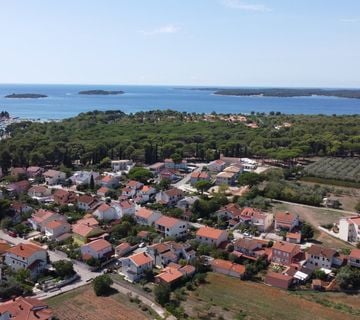 Istra - Fažana, atraktivno građevinsko zemljište nedaleko mora i plaža - cover