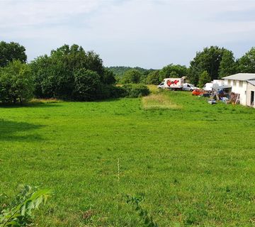 Građevinsko zemljište 511m2 na mirnoj lokaciji Istre (Gračišće) - cover