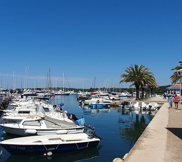 Poreč, Červar Porat, dvosoban stan s galerijom, 100 metara od mora #prodaja - cover