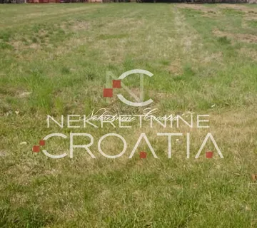 Građevinsko i poljoprivredno zemljište 18.288 m2!!! - cover