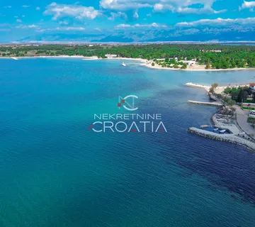 ZATON: 2SP sobe, 2 SPREMIŠTA, 2 TERASE I DVORIŠTE, 100 m OD PLAŽE! - cover