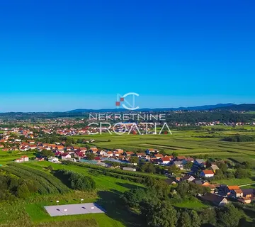 Varaždin: Črnec Bišupečki, Zemljište Cijelosti U Zoni Gradnje! - Črnec Biškupečki, Varaždin