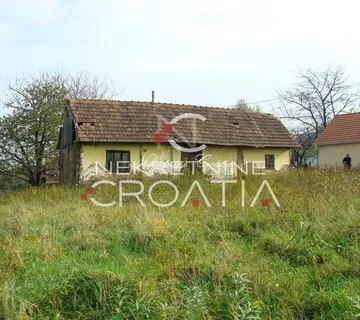 IVANEC: zemljište s objektom, strujom i vodom! - Kaniža, Ivanec