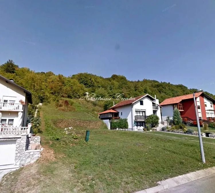  Lepoglava: centar, zemljište sa strujom i vodom!  - cover