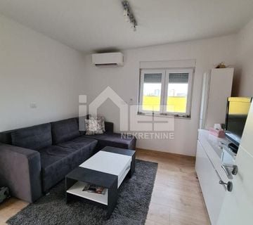 Apartman u samom centru Pule na 6 katu - cover