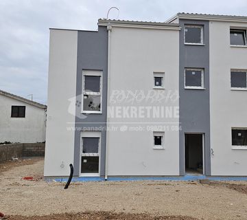 VIR  PRETPRODAJA!!! Apartman s vrtom novogradnja - cover