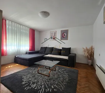 Iznajmljuje se prostranstan u suterenu kuće – mirna lokacija u Samoboru