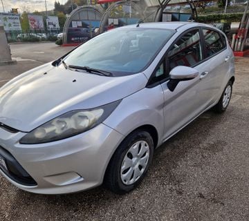 Fiesta 1.25 benzin 60 kw, klima, servo - cover