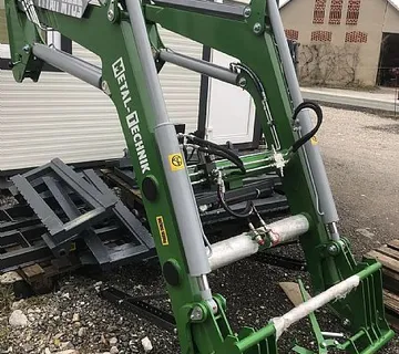 John Deere MT utovarivač - cover