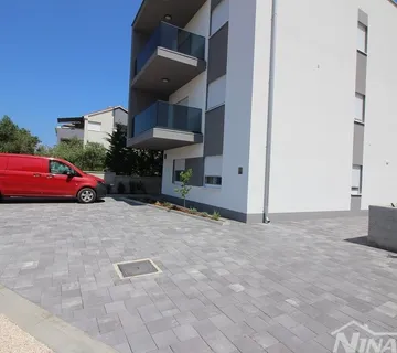 Južna strana otoka Vira, apartman na 1 katu (voda i kanalizacija) - Vir, Vir