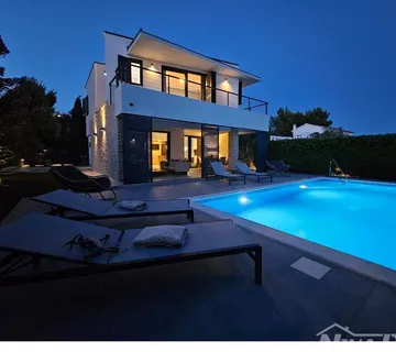 Vrhunska vila Muline otok Ugljan prodaja - Ugljan, Preko