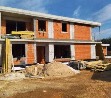 Villa s bazenom u izgradnji, mogućnosti kombinacije - Zaton, Nin
