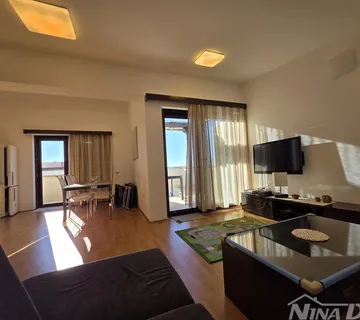 Prodaja dvoetažni trosobni stan sa garažom - Zadar