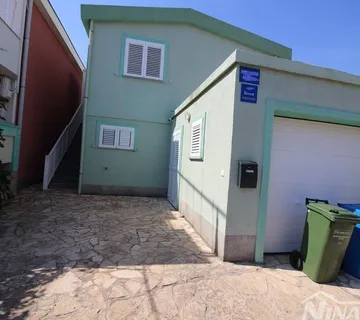 Trosobni apartman s garažom - Vir, Vir
