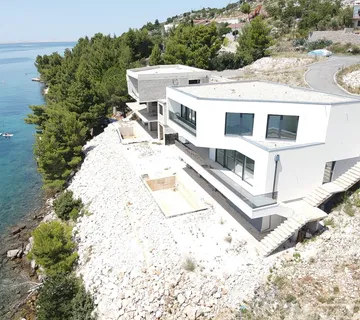 Ekskluzivne 2 vile u 1. redu do mora – Starigrad, Dalmacija - Starigrad, Starigrad