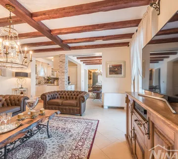 Luksuzna Villa s bazenom i teniskim terenom - Pridraga, Novigrad