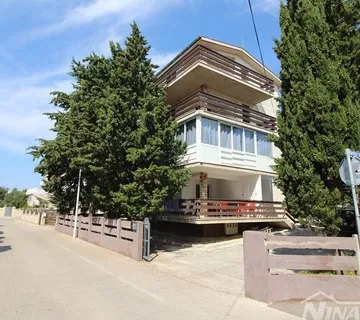 Apartman visoko prizemlje Južna strana - Vir, Vir