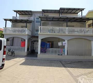 Blizina Jadro plaže, 1 kat, jednosobni apartman - Vir, Vir