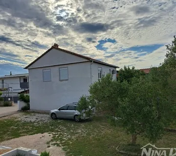 Obiteljska nekretnina 450 metara do mora - Vir, Vir