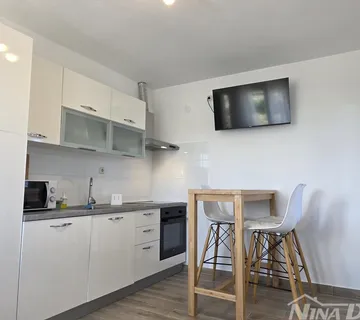 Prodaja apartmanska kuća Ražanac - Ražanac, Ražanac