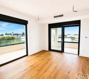 DALMACIJA- PRIVLAKA- PENTHOUSE 250 metara od mora - Privlaka, Privlaka