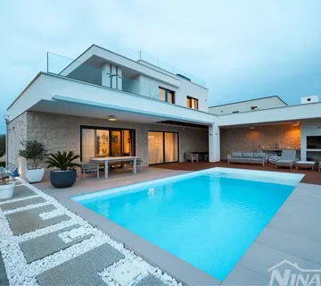 Privlaka -Zadar .700 Metara Od Mora Luksuzna Vila Sa Bazenom . - Privlaka, Privlaka