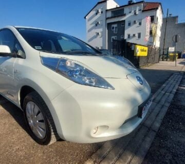 Nissan Leaf ZERO Emission // REG 1 GOD // SAMO 47 TKM // SERVISNA - cover