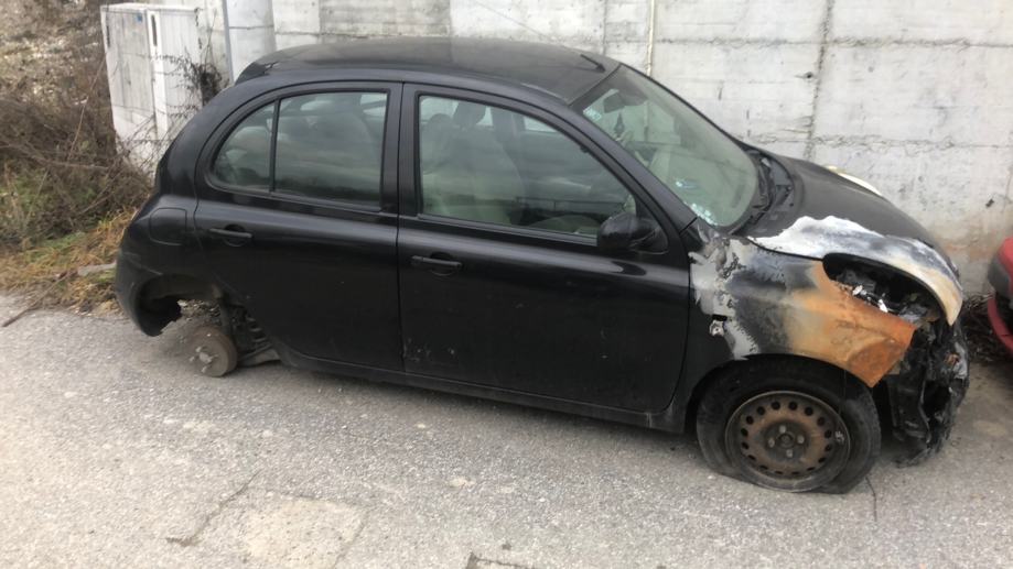 nissan-micra-2003god-slika-185872931