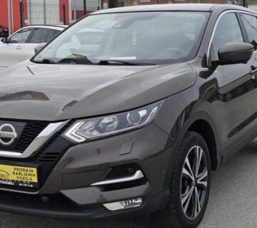 Nissan Qashqai 1,5 dCi N-Connecta Navigacija,Pdc,Kamera 360,Alu 18 - cover