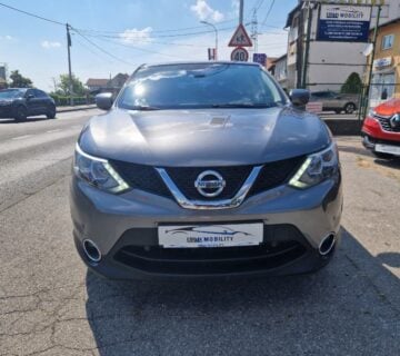 Nissan Qashqai 1,6 dCi AUTOMATIK ACENTA NAVI KAMERA **GARANCIJA** - cover