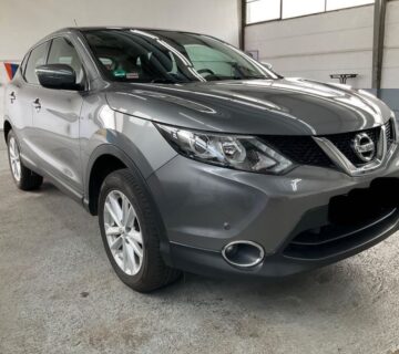 Nissan Qashqai 1,6 dCi •JAMSTVO 12 MJ.• NAVI, GR.SJ, PDC, AUT.DV.KLIMA - cover