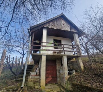 Kuća za odmor sa 2.641 m2 zemljišta! Cerje Tužno! - cover