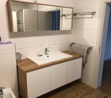 Kupaonski namjestaj izrađen po mjeri - cover