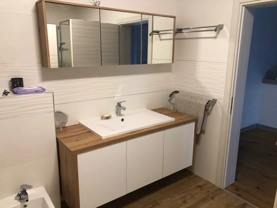 Kupaonski namjestaj izrađen po mjeri - cover