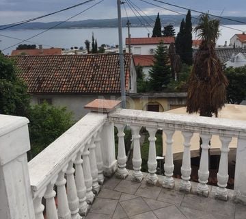 Crikvenica - Kuća s 3 jedinice, 200 m od mora - cover