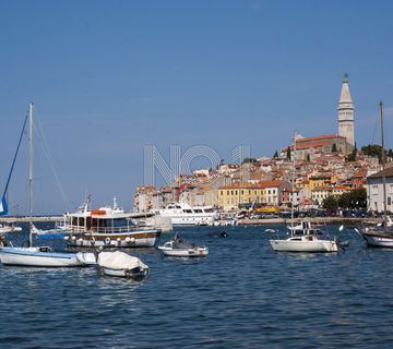 Rovinj - poslovni prostor s garsonijerom - cover